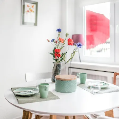 Apartament Elegant In With Patio Near Town Centre Daun